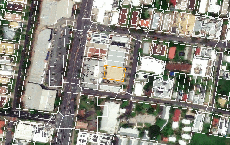 Aerial map with 10 LYONS TCE, WINDSOR QLD 4030 outlined