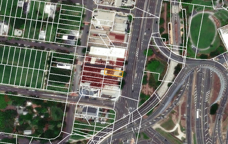 Aerial map with 108 LUTWYCHE RD, WINDSOR QLD 4030 outlined